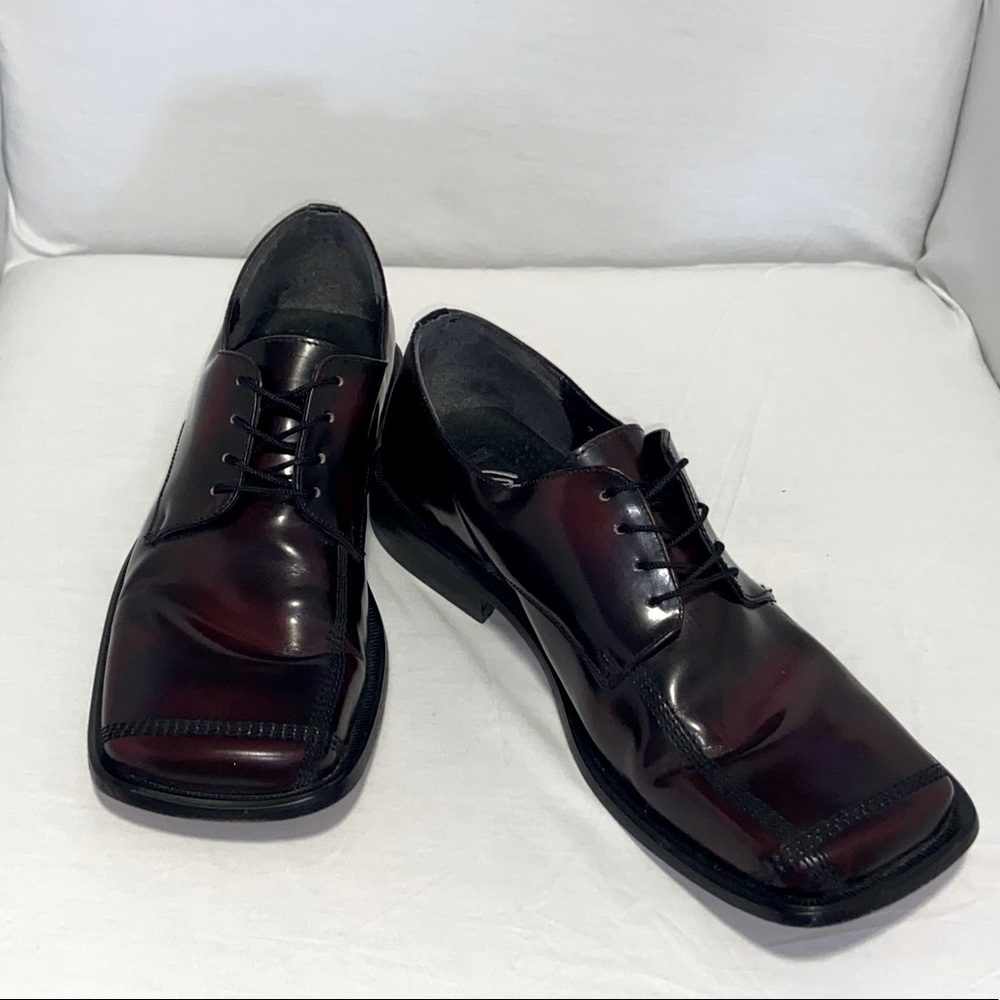 Gino Cherruti, Men's Size 9.5 Dress Shoes, 100% genuine Leather, color: red wine